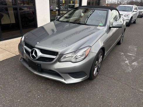 Used 2015 Mercedes-Benz E 400 E 400 image 2