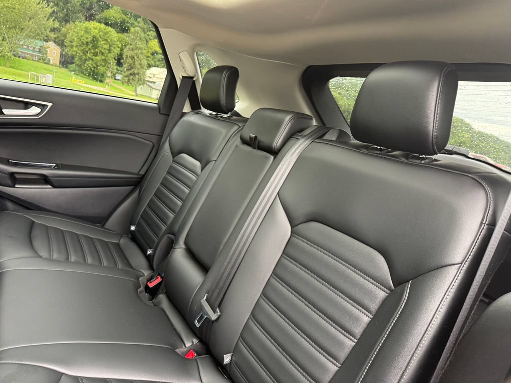 Used 2020 Ford Edge SEL w/ Convenience Package AWD/4WD image 40