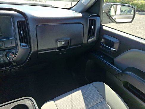 Used 2018 Chevrolet Silverado 1500 Custom w/ Custom Value Package AWD/4WD image 17