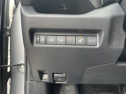 Used 2020 Toyota RAV4 XSE w/ XSE Grade Weather Package image 28