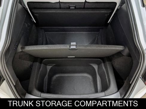 Used 2022 Tesla Model Y Long Range image 20