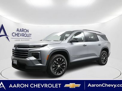 New 2026 Chevrolet Traverse LT w/ Sun and Wheel Package