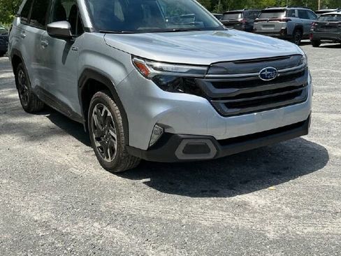Used 2025 Subaru Forester Limited w/ Protection Package (1PH) AWD/4WD image 5