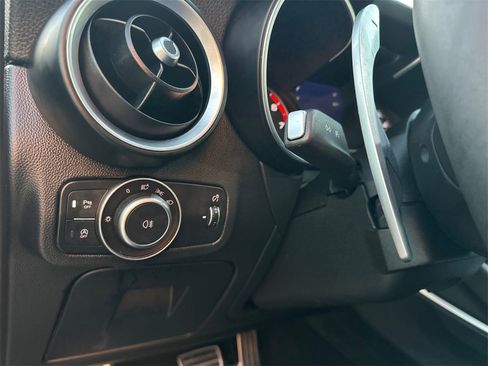 Used 2019 Alfa Romeo Stelvio Ti Sport w/ Quick Order Package 22S Sport image 33