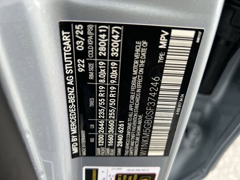 Used 2025 Mercedes-Benz GLC 350e 4MATIC image 28