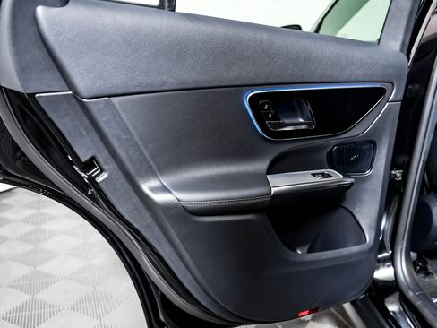 Certified 2026 Mercedes-Benz GLC 300 image 21