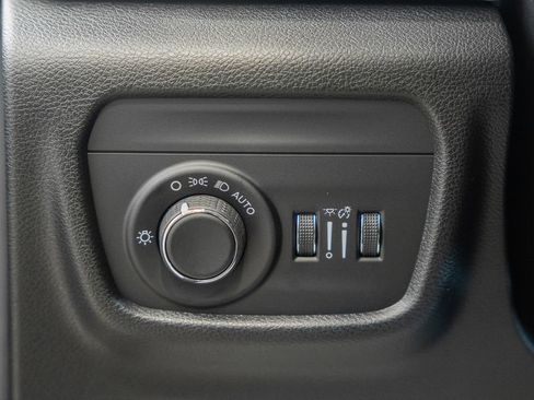 New 2025 Jeep Grand Cherokee Laredo X w/ Luxury Tech Group I image 37