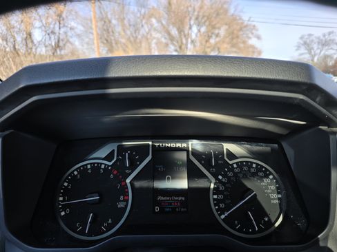 Used 2022 Toyota Tundra Limited image 19