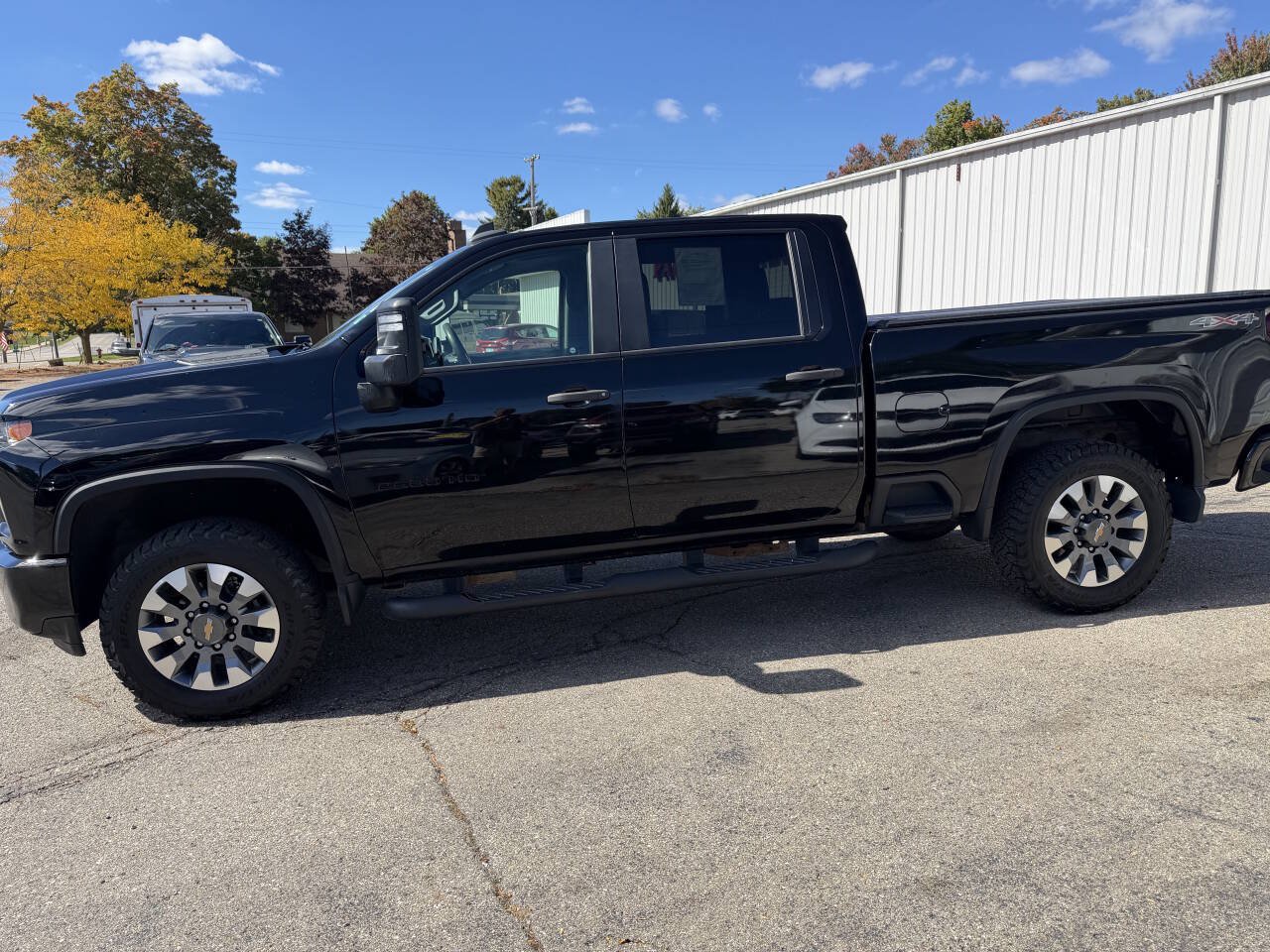 Used 2021 Chevrolet Silverado 2500 Custom w/ Custom Value Package AWD/4WD image 4