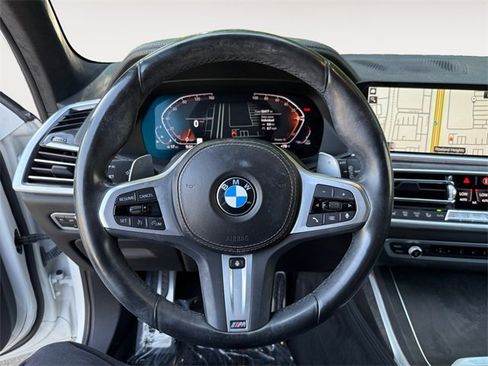 Used 2022 BMW X7 xDrive40i w/ M Sport Package image 17