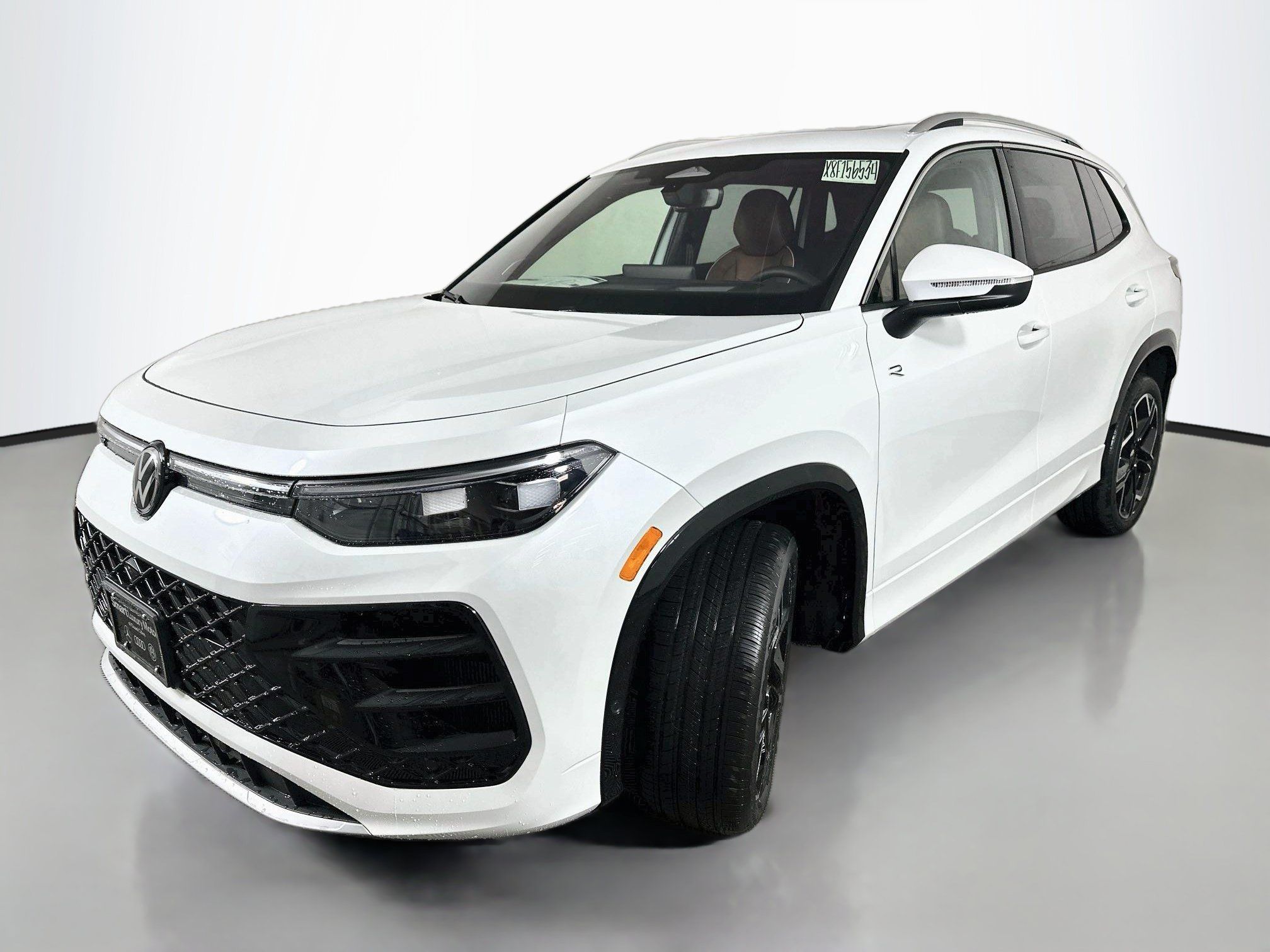 New 2026 Volkswagen Tiguan SEL R-Line AWD/4WD image 3