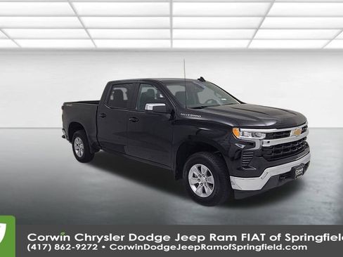 Used 2025 Chevrolet Silverado 1500 LT image 3