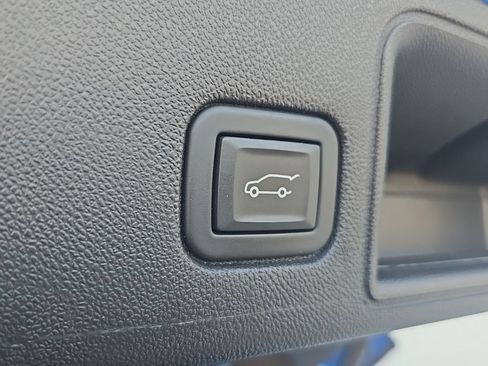 Certified 2024 GMC Terrain SLE w/ Driver Convenience Package FWD image 37