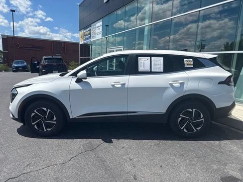 Certified 2023 Kia Sportage LX AWD/4WD image 3
