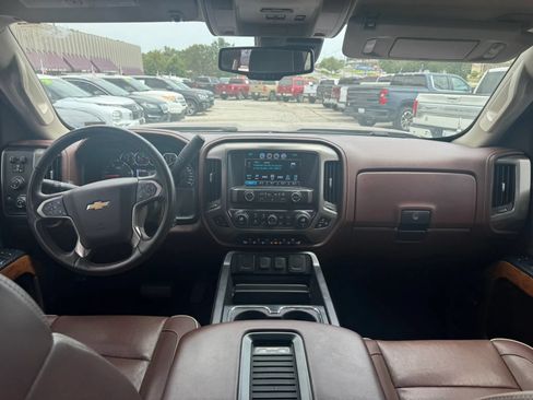 Used 2016 Chevrolet Silverado 2500 High Country w/ Duramax Plus Package AWD/4WD image 10
