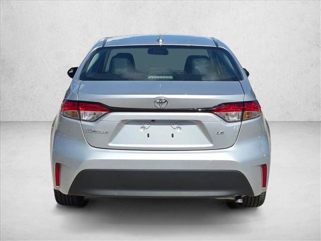 Used 2025 Toyota Corolla LE FWD image 6