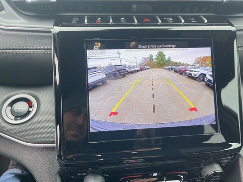 New 2025 Jeep Grand Cherokee Laredo X image 24