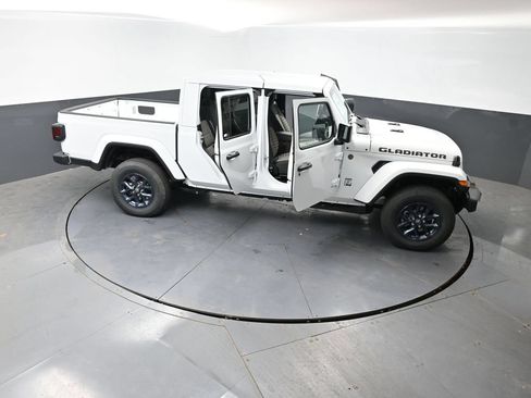 New 2026 Jeep Gladiator Sport AWD/4WD image 47