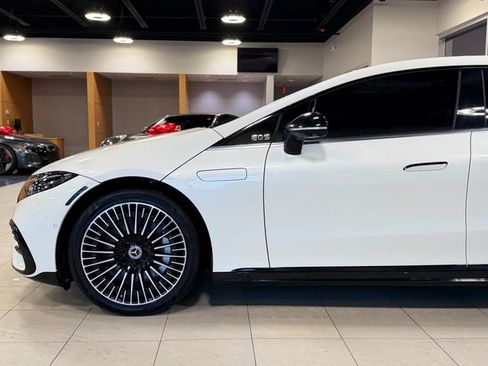 Used 2023 Mercedes-Benz EQS 580 4MATIC Sedan image 4