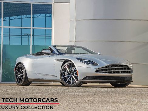 Used 2020 Aston Martin DB11 Volante image 1
