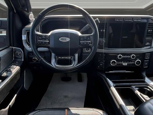 Used 2024 Ford F350 Platinum w/ FX4 Off-Road Package AWD/4WD image 9