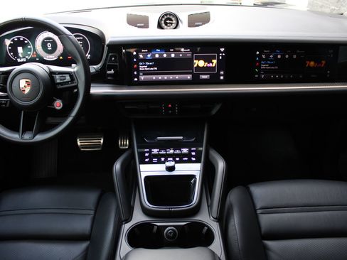 Certified 2024 Porsche Cayenne Turbo GT image 24