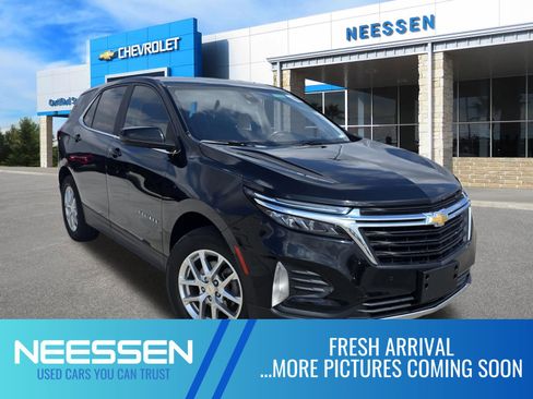 Used 2022 Chevrolet Equinox LT image 1