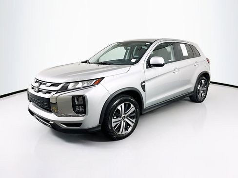 Used 2025 Mitsubishi Outlander Sport ES image 3