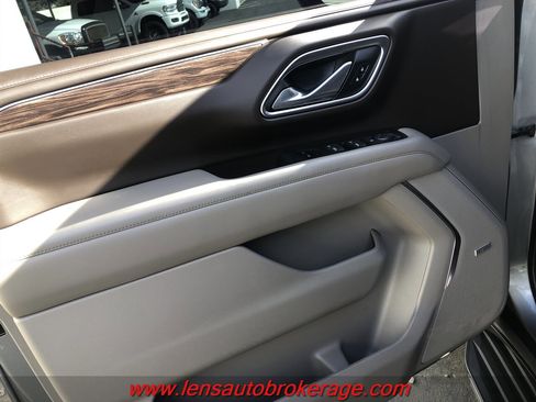 Used 2021 Chevrolet Tahoe LT image 9