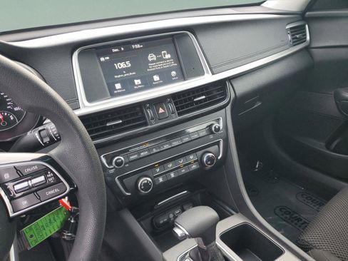 Certified 2020 Kia Optima LX image 22