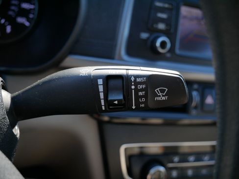 Used 2017 Kia Optima LX image 32