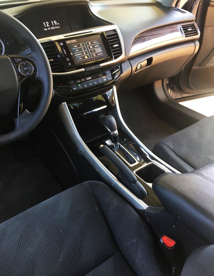 Used 2016 Honda Accord EX image 19