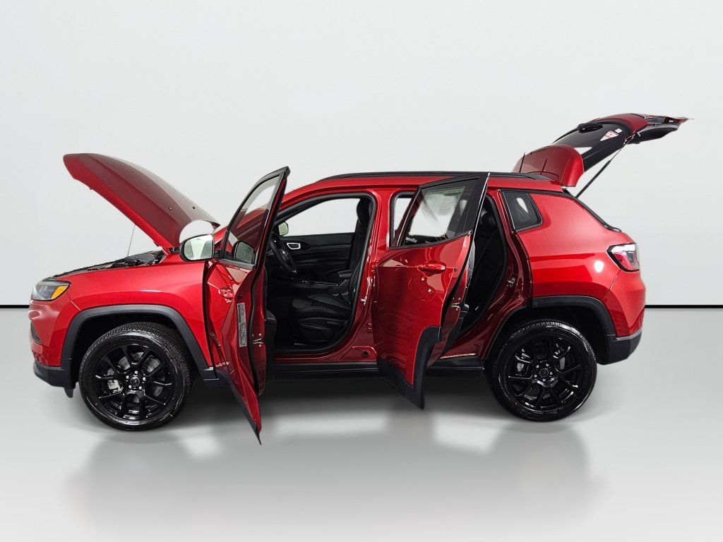 New 2026 Jeep Compass Latitude AWD/4WD image 11