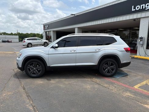 Used 2019 Volkswagen Atlas SEL FWD image 11
