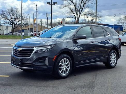 Used 2022 Chevrolet Equinox LT w/ Driver Convenience Package image 1