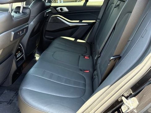 Used 2021 BMW X5 sDrive40i w/ M Sport Package RWD image 32