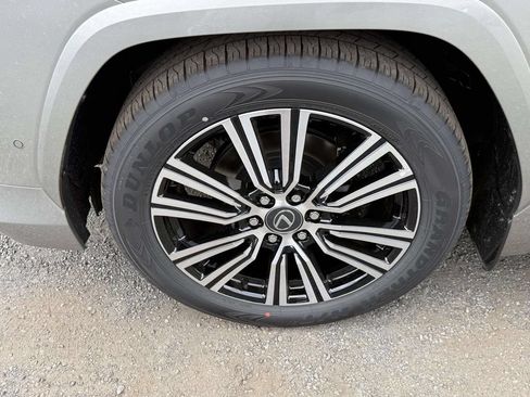 New 2026 Lexus LX 700h Luxury AWD/4WD image 7
