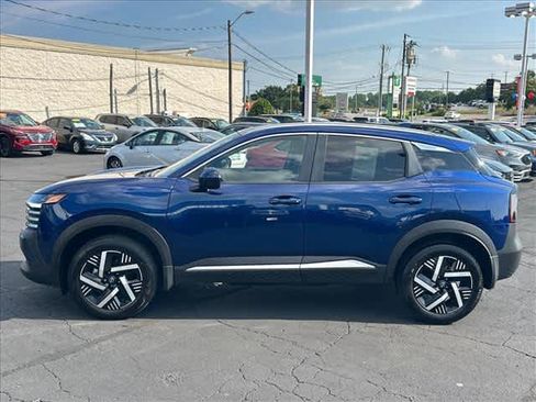 Certified 2025 Nissan Kicks SV w/ SV Premium Package FWD image 7