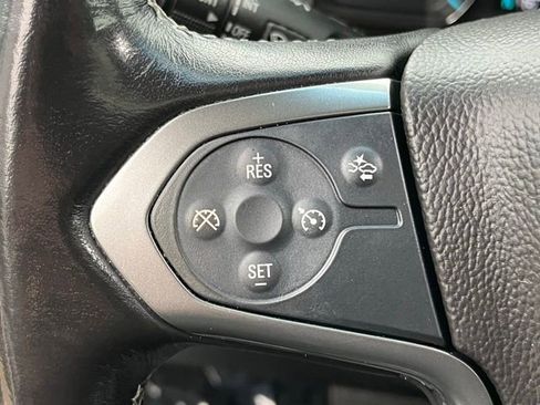 Used 2019 Chevrolet Suburban LT image 47