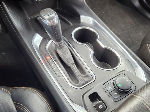 Used 2020 Chevrolet Traverse Premier w/ Redline Edition image 22