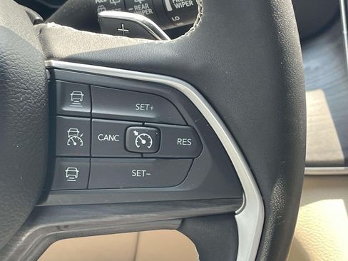 Used 2023 Jeep Grand Cherokee Limited RWD image 22
