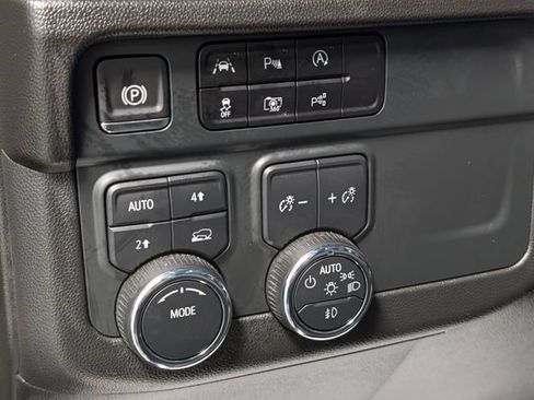 Used 2025 Chevrolet Tahoe RST w/ Comfort Package AWD/4WD image 20