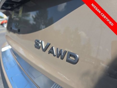 Certified 2024 Nissan Rogue SV w/ SV Premium Package AWD/4WD image 10
