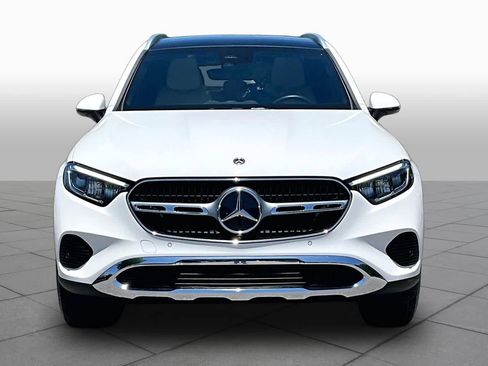 Used 2023 Mercedes-Benz GLC 300 4MATIC image 3