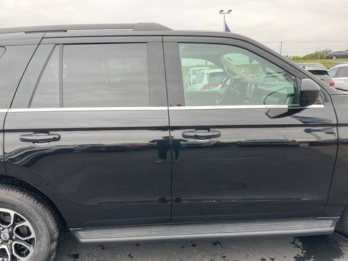 Used 2024 Ford Expedition XLT AWD/4WD image 30