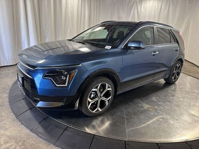 Certified 2025 Kia Niro SX Touring