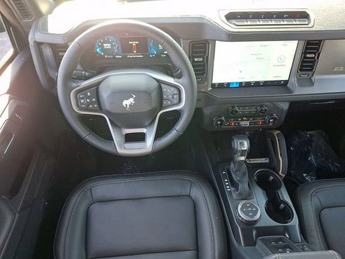 New 2025 Ford Bronco Badlands AWD/4WD image 7