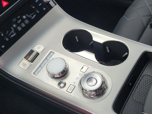 Certified 2026 Genesis Electrified GV70 Prestige AWD/4WD image 16