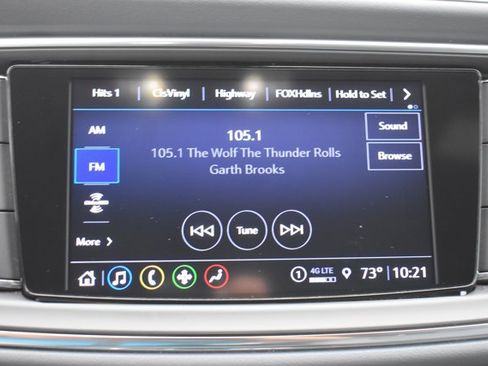 Used 2024 Buick Enclave Essence w/ Sport Touring Edition image 25