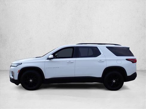Used 2022 Chevrolet Traverse LT AWD/4WD image 2